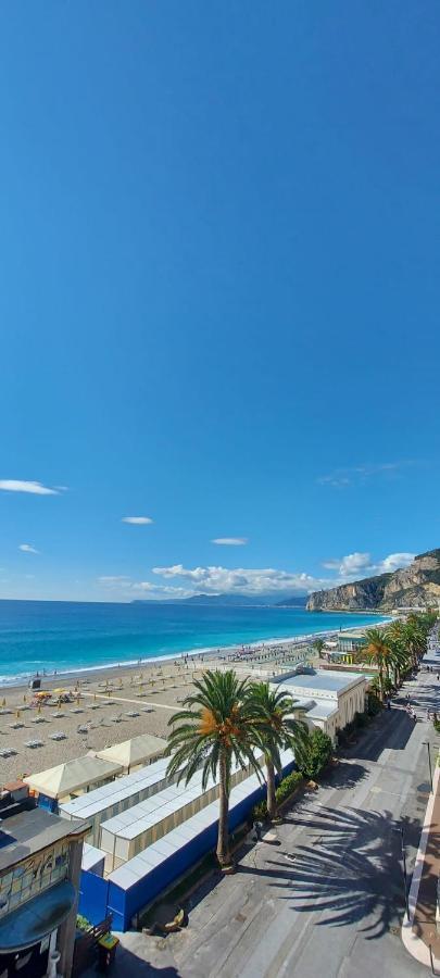 Lido Resort Finale Ligure Luaran gambar